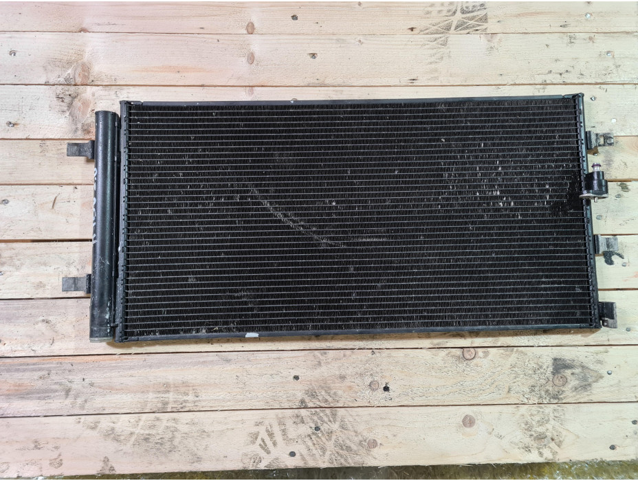 Климатичен радиатор за Ауди А4 Б8 2.0ТДИ / Audi A4 B8 2.0TDI Климатичен радиатор за Ауди А4 Б8 2.0ТДИ / Audi A4 B8 2.0TDI