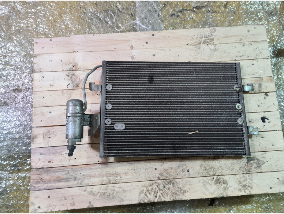 Климатичен радиатор за Мерцедес А170 W168 / Mercedes A170 W168