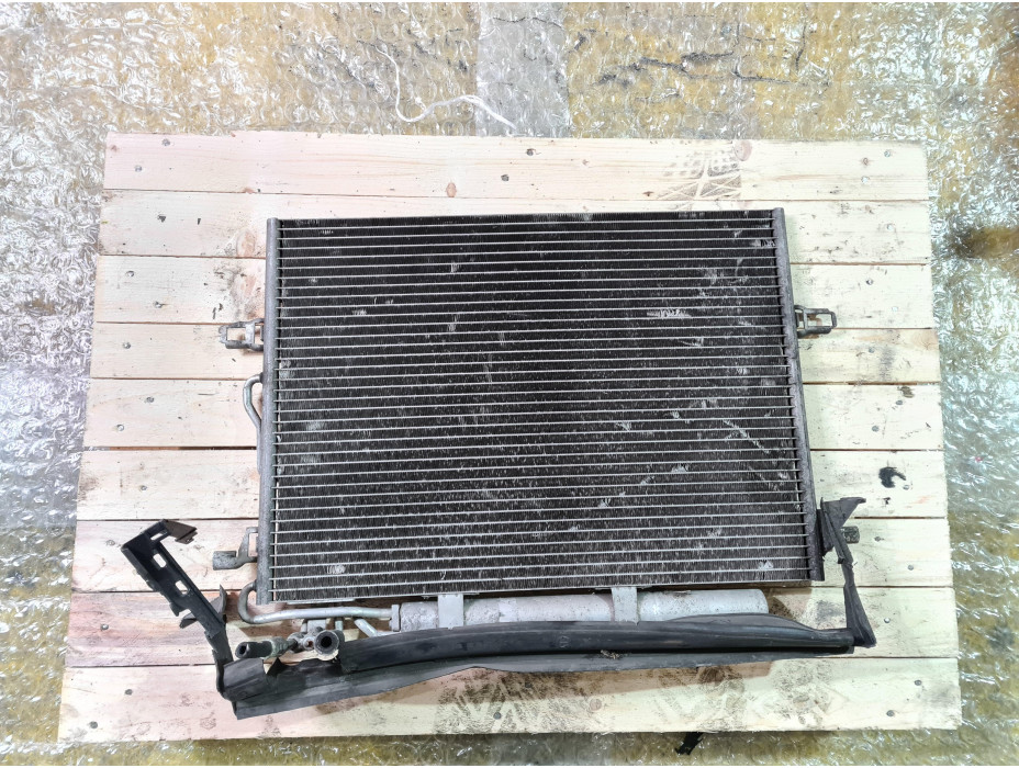 Климатичен радиатор за Мерцедес Е 320 комби / Mercedes E 320 W211 комби Климатичен радиатор за Мерцедес Е 320 комби / Mercedes E 320 W211 комби