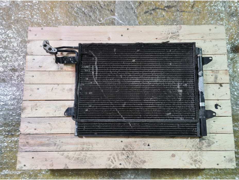 Климатичен радиатор за Фолксваген Туран 2.0ТДИ / Volkswagen Touran 2.0TDI