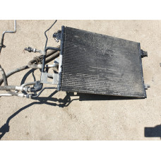 Климатичен радиатор + тръби за VW Passat B5 1.8 T комби Климатичен радиатор + тръби за VW Passat B5 1.8 T комби