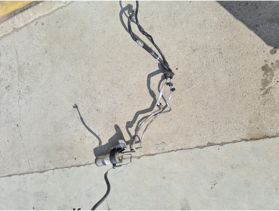 Климатични маркучи за Audi A6 C6 3.2 FSI Quattro Климатични маркучи за Audi A6 C6 3.2 FSI Quattro