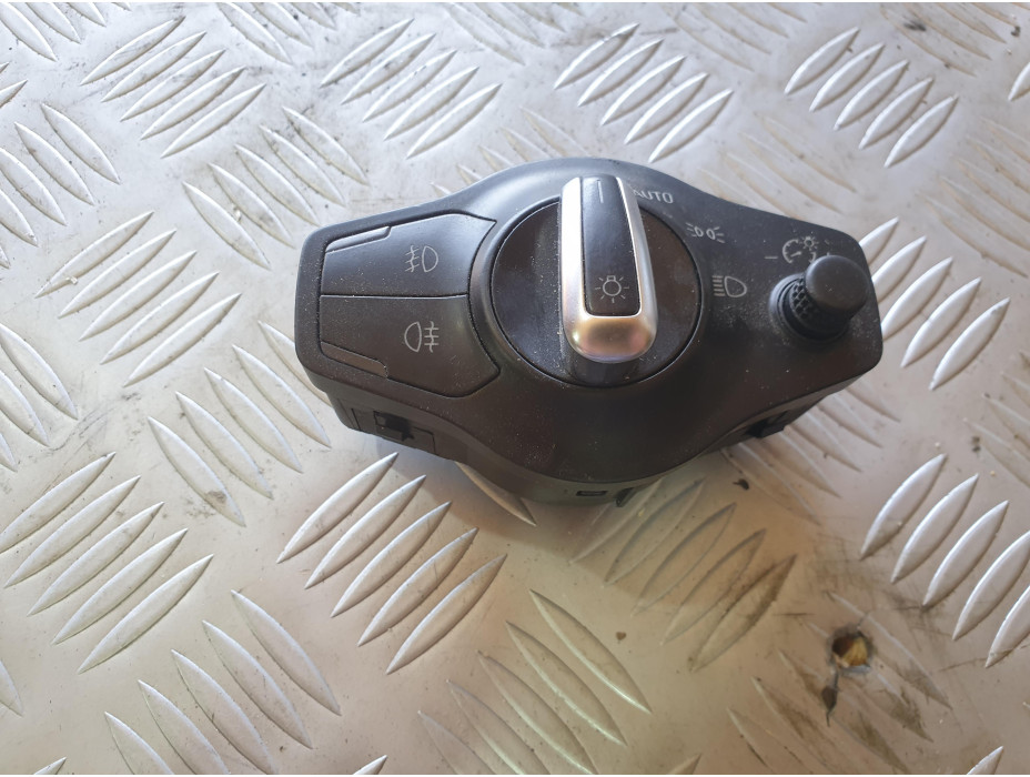 Ключ за фарове за Ауди А4 Б8 / Audi A4 B8 2.0 TDI комби