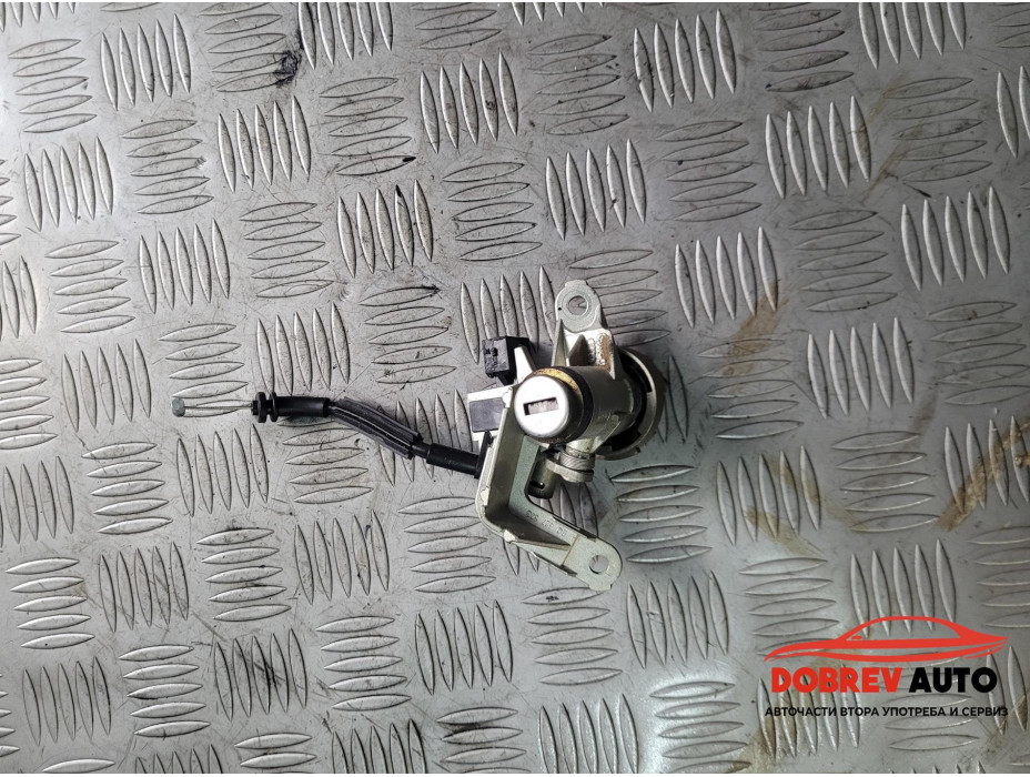 Ключалка багажник за Audi A8 D3 4.2 FSI Ключалка багажник за Audi A8 D3 4.2 FSI