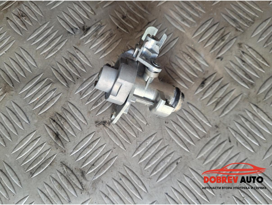 Ключалка багажник за Audi A8 D4 3.0 TDI Ключалка багажник за Audi A8 D4 3.0 TDI