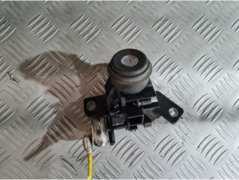 Ключалка за багажник за Mercedes A 170 CDI W 168