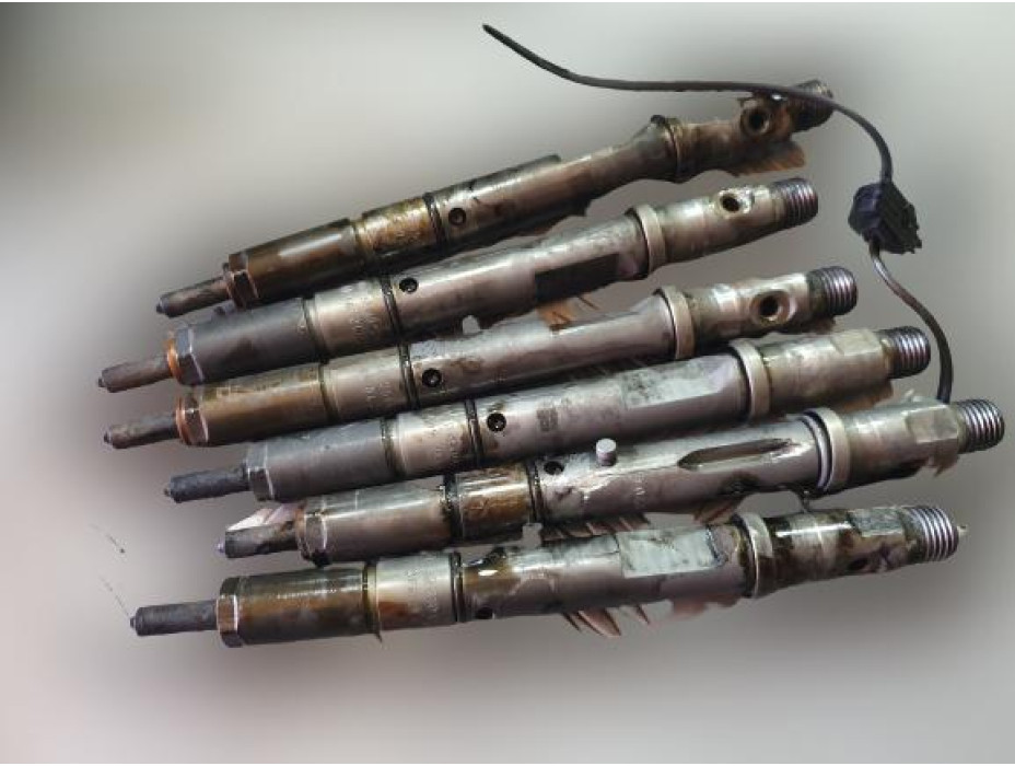 Комплект горивни дюзи за Audi A6 C5 2.5TDI - AKE