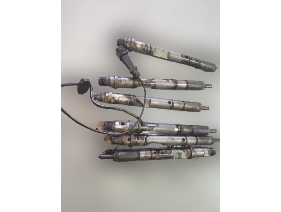 Комплект горивни дюзи за VW Passat B5.5 2.5TDI - AKN