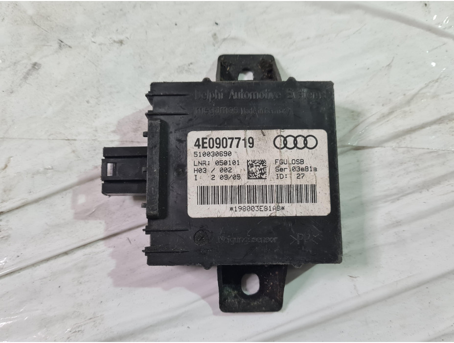 Контролен блок за аларма за Ауди А8 Д3 / Audi A8 D3 4.2 i 335к.с. Контролен блок за аларма за Ауди А8 Д3 / Audi A8 D3 4.2 i 335к.с.