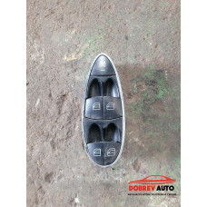 Копче за ел. стъкла (шофьорски) за Mercedes CLS W219