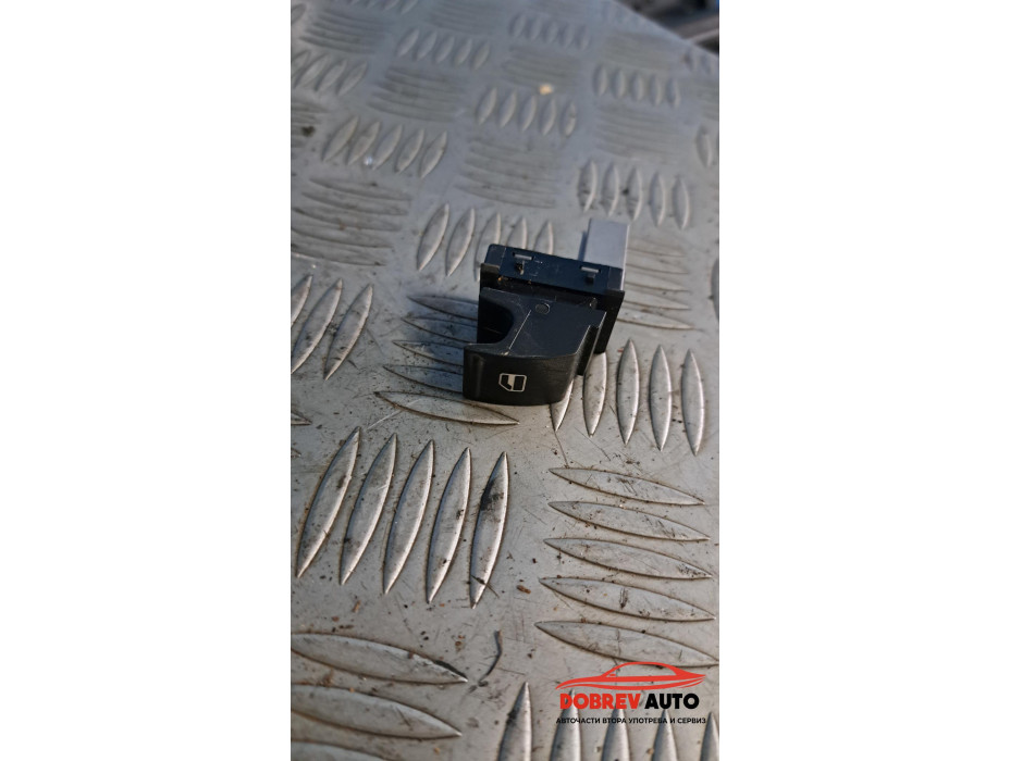 Копче за ел. стъкло за VW Passat B7 1.6 TDI