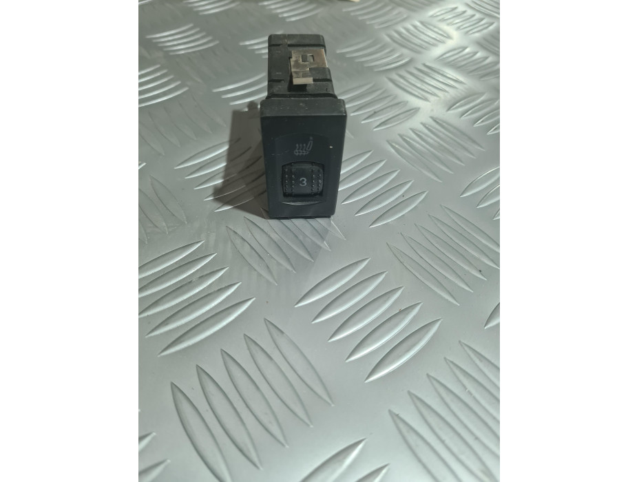 Копче за подгряване на седалки за Volkswagen Passat B5.5 Копче за подгряване на седалки за Volkswagen Passat B5.5