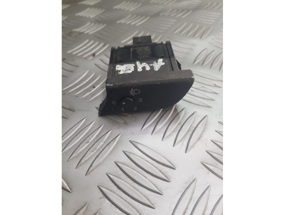 Копче за регулиране на фарове за Audi A4 B6 Копче за регулиране на фарове за Audi A4 B6