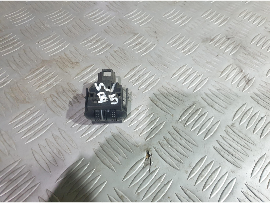 Копче за регулиране на фарове на Volkswagen Passat B5