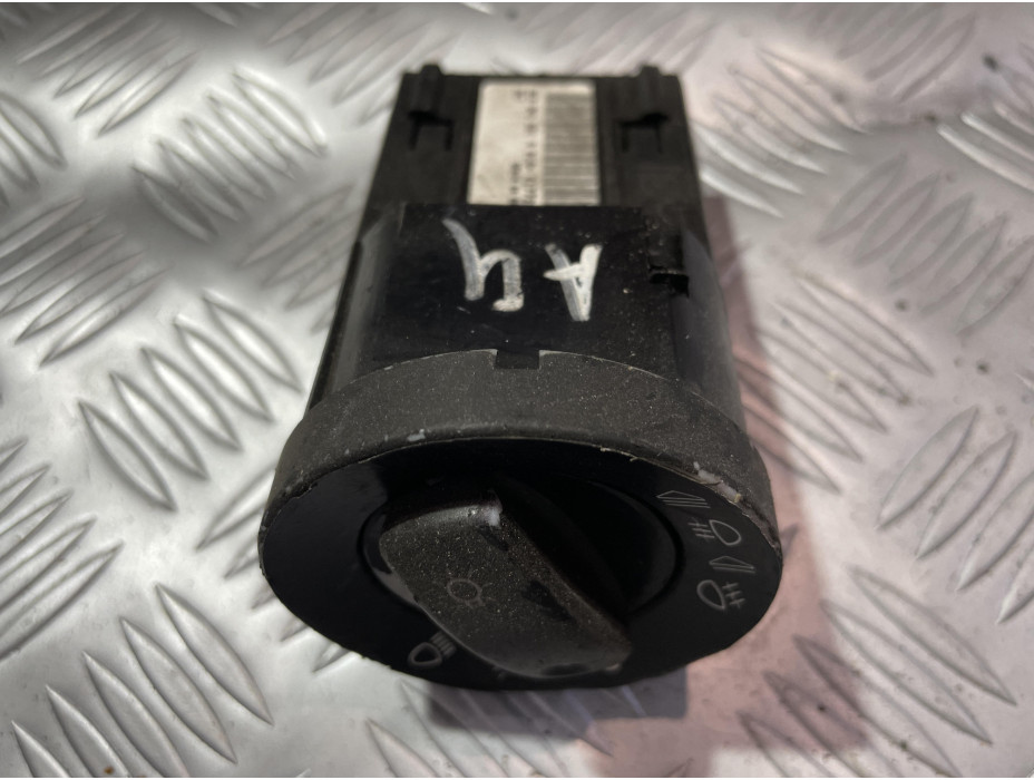 Копче за фарове за Audi A4 B6