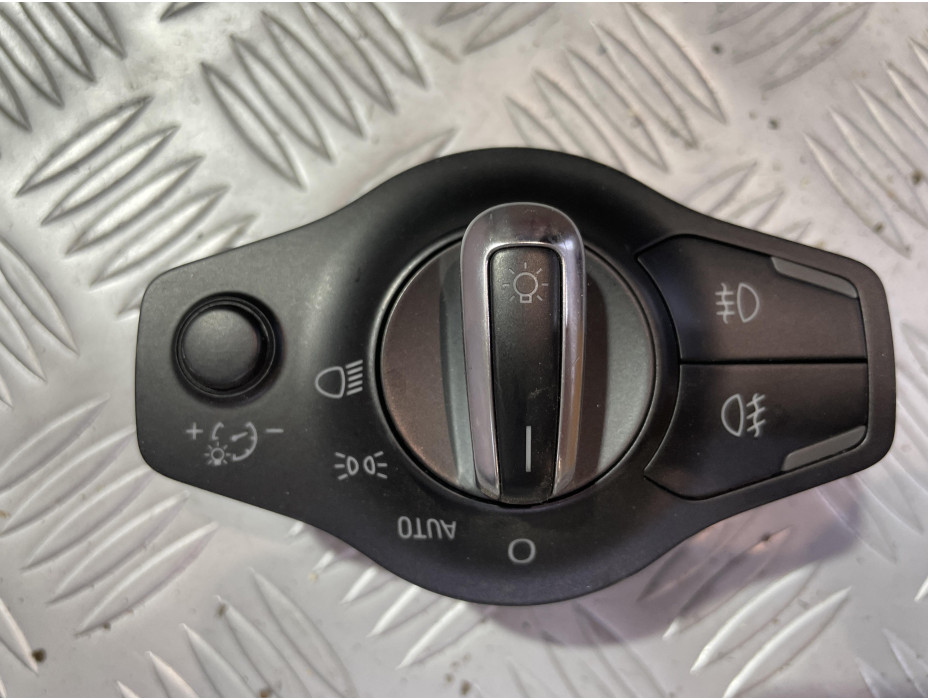 Копче за фарове за Audi A4 B8