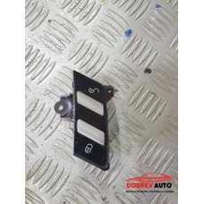 Копче централно (предна дясна врата) за Mercedes S 500 Long W221