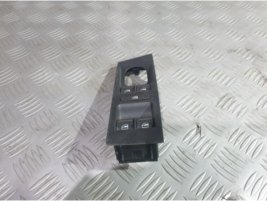 Копчета за стъкла за Фолксваген Пасат Б7 / VW Passat B7 2.0 TDI Копчета за стъкла за Фолксваген Пасат Б7 / VW Passat B7 2.0 TDI