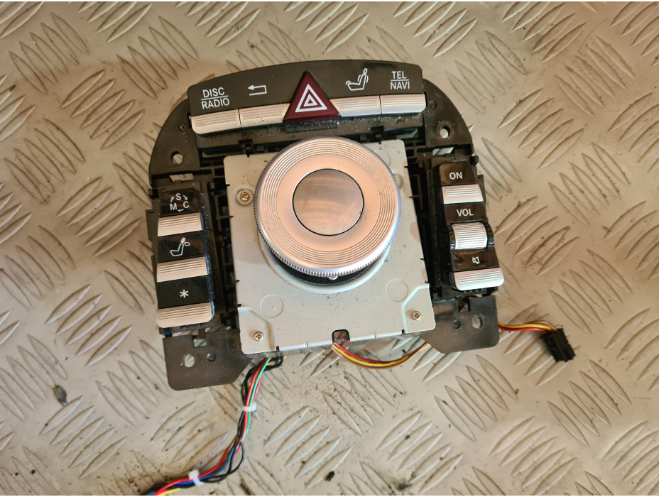 Копчета централна конзола за Mercedes S320 CDI W221