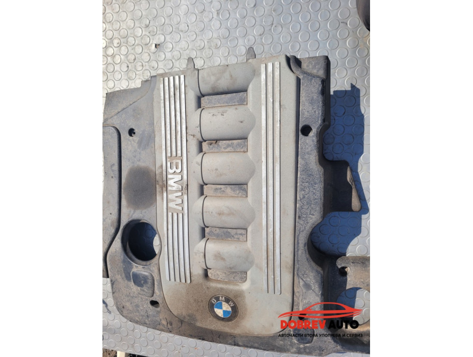Кора върху двигателя за BMW X5 E53 3.0d Кора върху двигателя за BMW X5 E53 3.0d