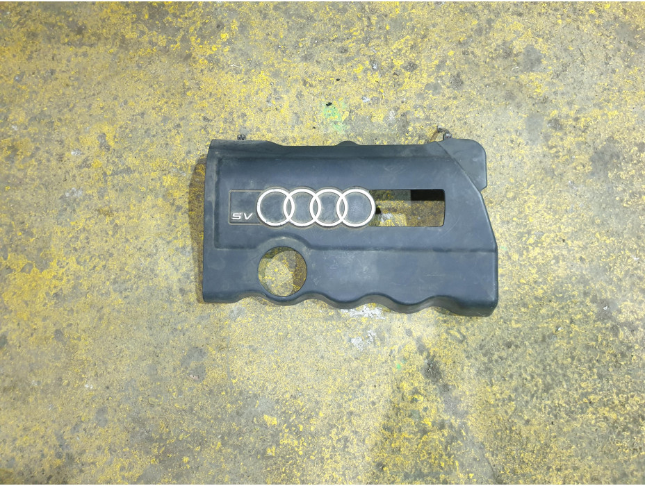 Кора над двигател за Ауди А4 Б5 1.8и / Audi A4 B5 1.8i