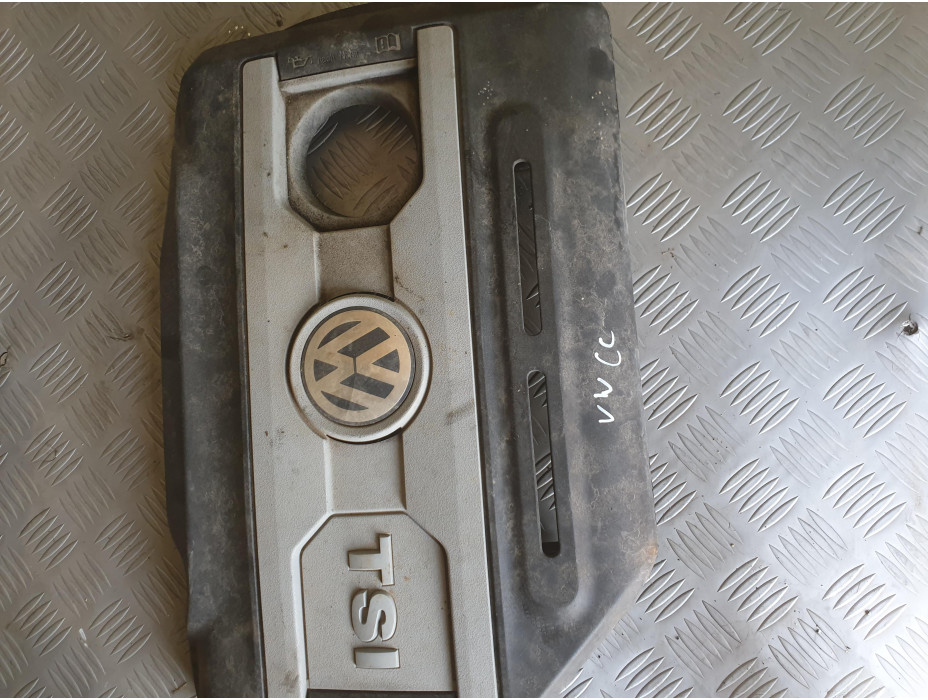 Кора над мотор за VW Passat CC 2.0TSI Кора над мотор за VW Passat CC 2.0TSI