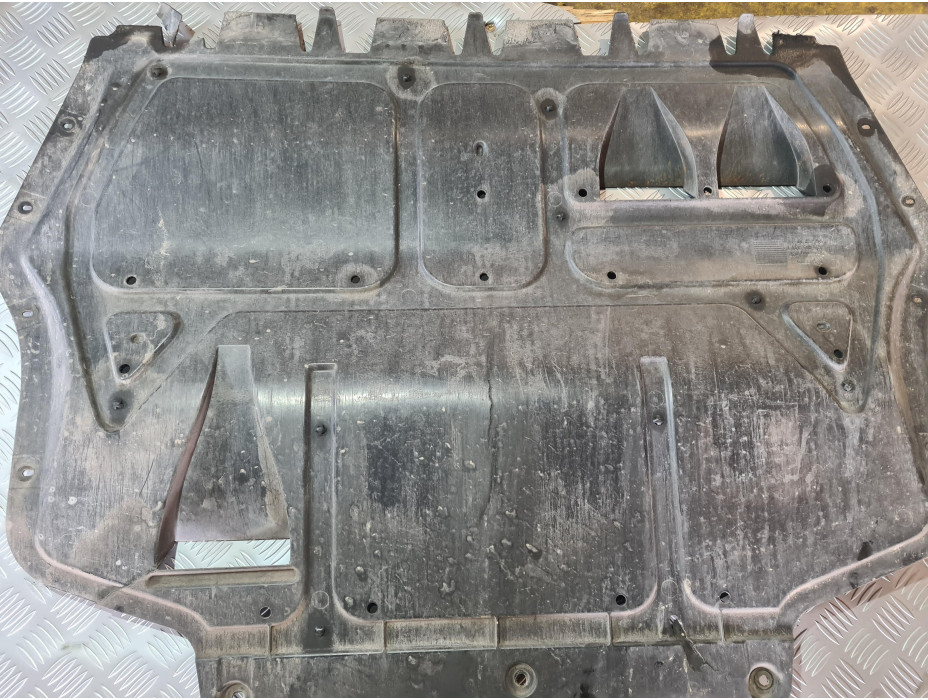 Кора под двигател за Audi A3 8P