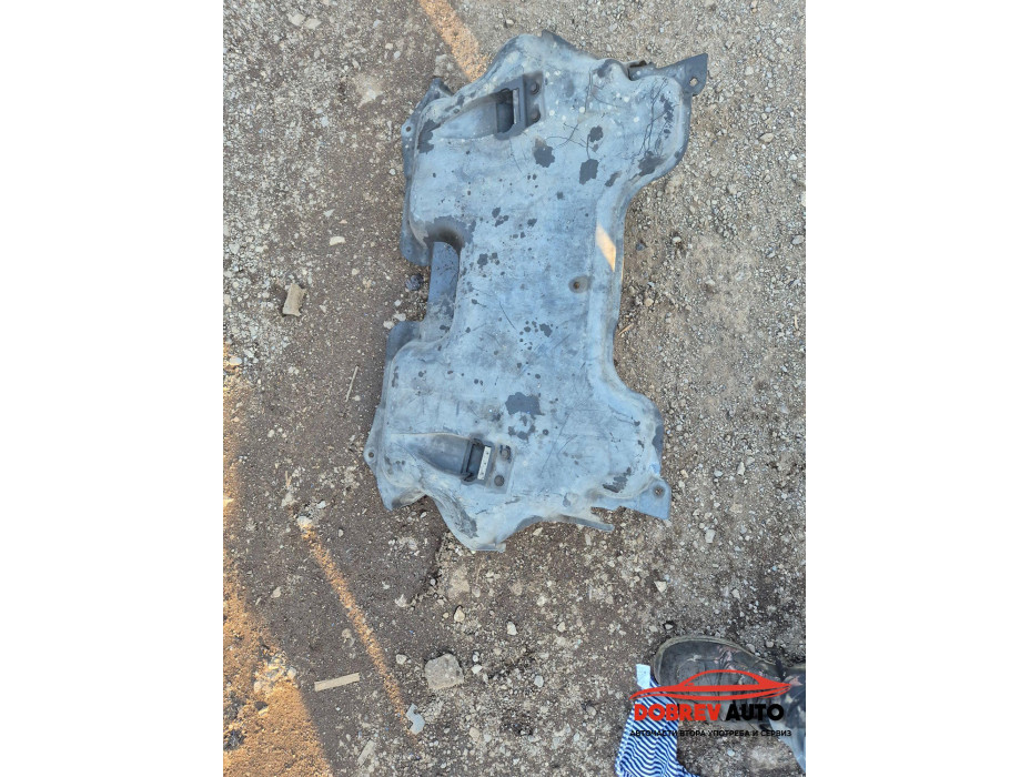 Кора под двигател за Mercedes CLS 550 W219 Кора под двигател за Mercedes CLS 550 W219