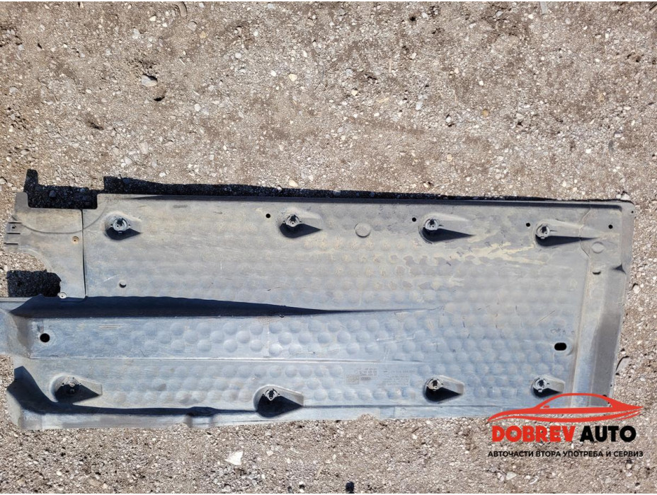 Кора под купето (лява) за Audi A3 8P 2.0 TDI (Facelift) S-Line Кора под купето (лява) за Audi A3 8P 2.0 TDI (Facelift) S-Line