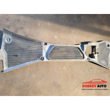 Кора под чистачки за VW Phaeton