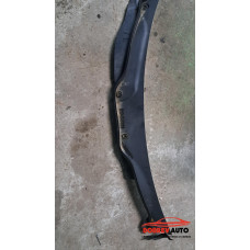 Кора под чистачките (десен волан) за Mercedes ML 320 W164 Кора под чистачките (десен волан) за Mercedes ML 320 W164