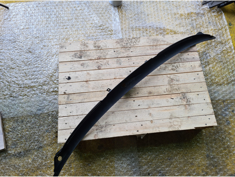 Кора под чистачките за Ауди А8 Д3 / Audi A8 D3 Кора под чистачките за Ауди А8 Д3 / Audi A8 D3