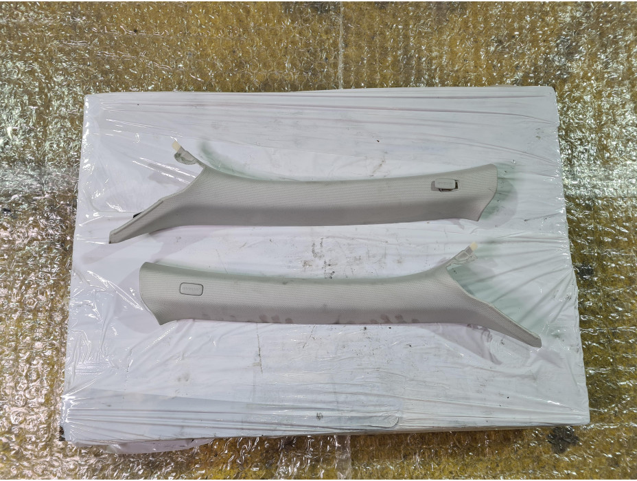 Кори за колонки - предни за Ауди А4 Б8 / Audi A4 B8 2.0 TDI комби Кори за колонки - предни за Ауди А4 Б8 / Audi A4 B8 2.0 TDI комби