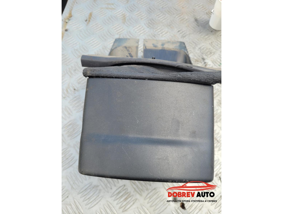 Кори около волан за VW Touran 1T