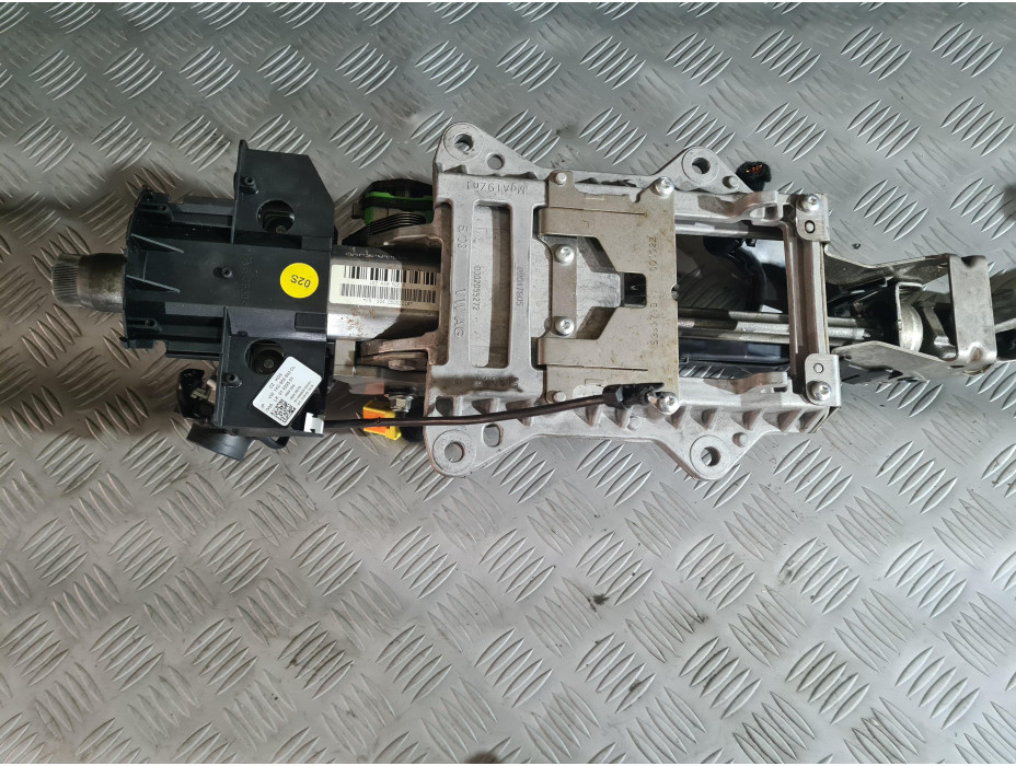 Кормилен прът с клеморед за VW Golf 5 1.6 FSI