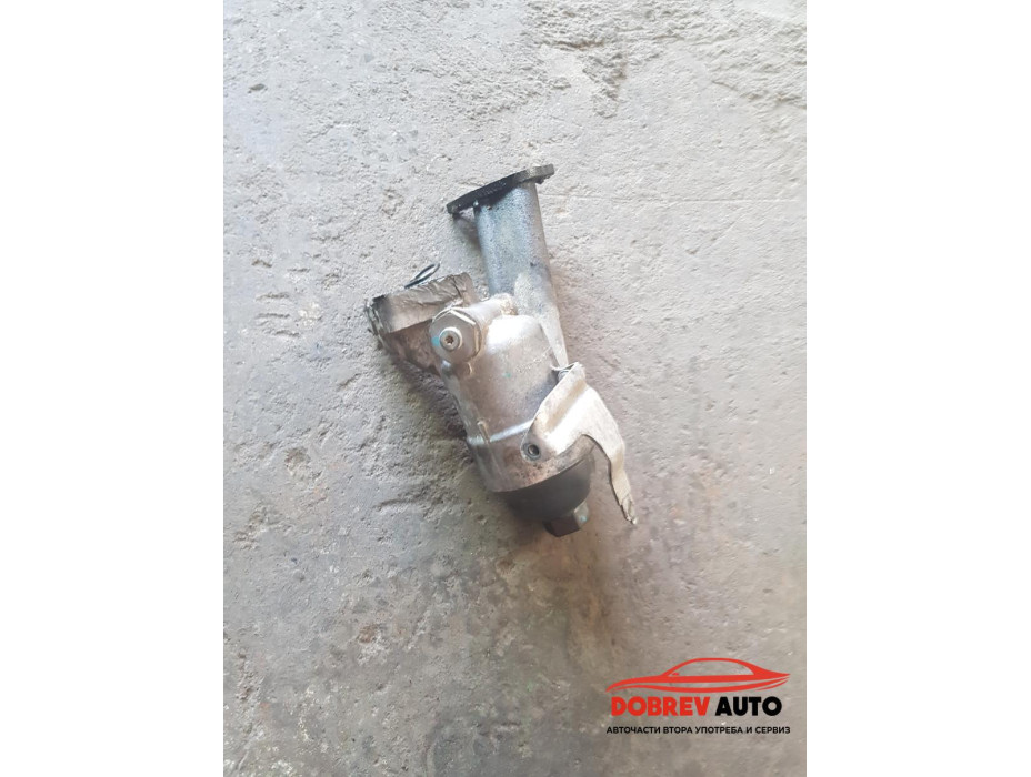 Корпус маслен филтър за Audi A8 D3 4.2 FSI Корпус маслен филтър за Audi A8 D3 4.2 FSI