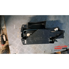 Крик Mercedes ML 320 W164