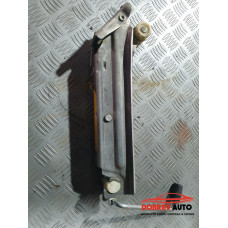 Крик за Audi A8 D3 4.2 TDI