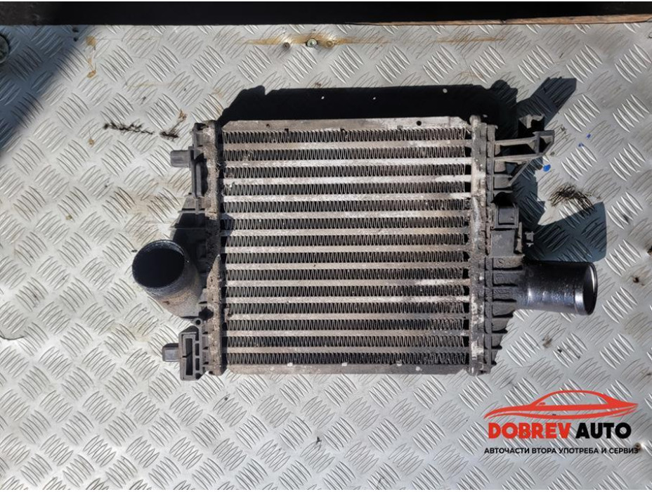 Кулер за Mercedes Vito W638 Кулер за Mercedes Vito W638