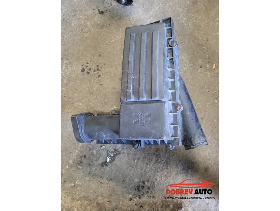 Кутия въздушен филтър за VW Passat B7