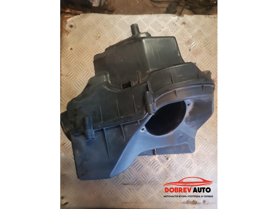 Кутия въздушен филтър (лява) за Audi A8 D4 6.3 FSI W12