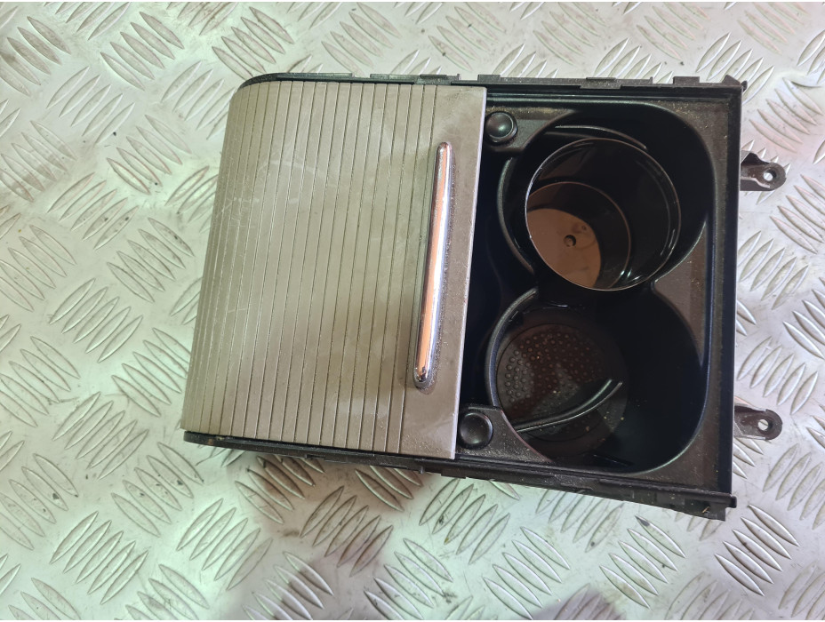 Къпхоудър за VW Passat B6 2.0 TDI ВМР Къпхоудър за VW Passat B6 2.0 TDI ВМР