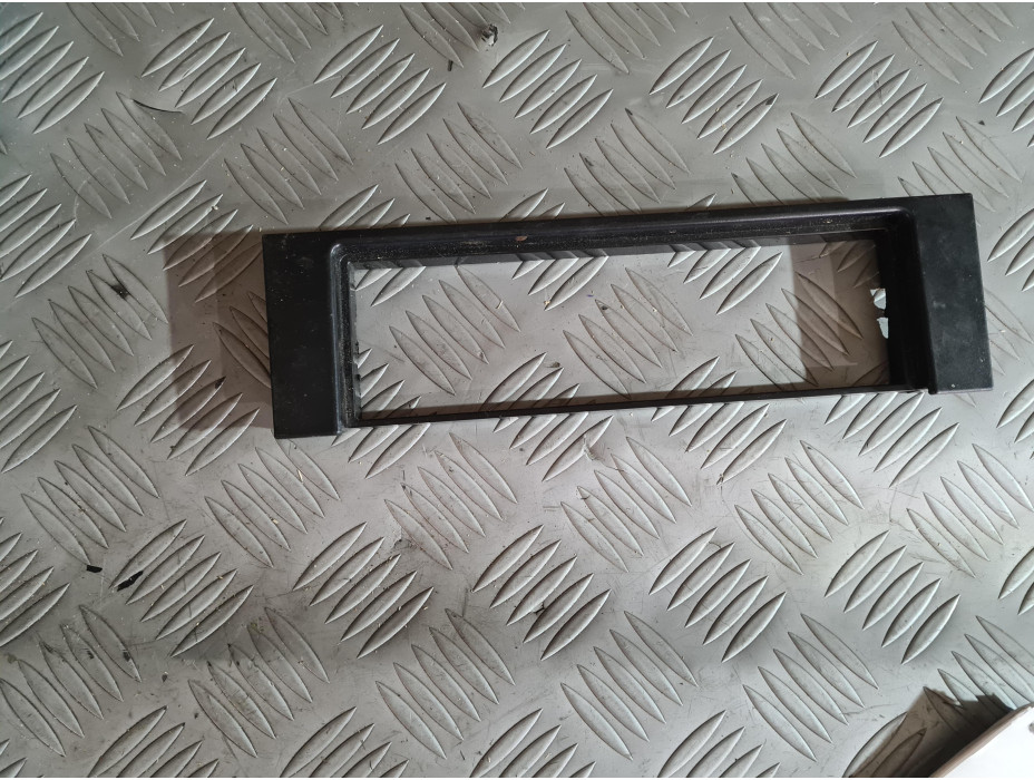 Лайсна за CD за Audi  A4 B6