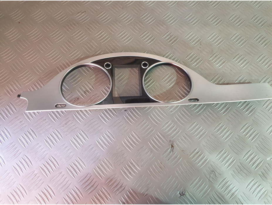 Лайсна за километраж за VW Passat CC 2.0 TSI - Десен волан Лайсна за километраж за VW Passat CC 2.0 TSI - Десен волан