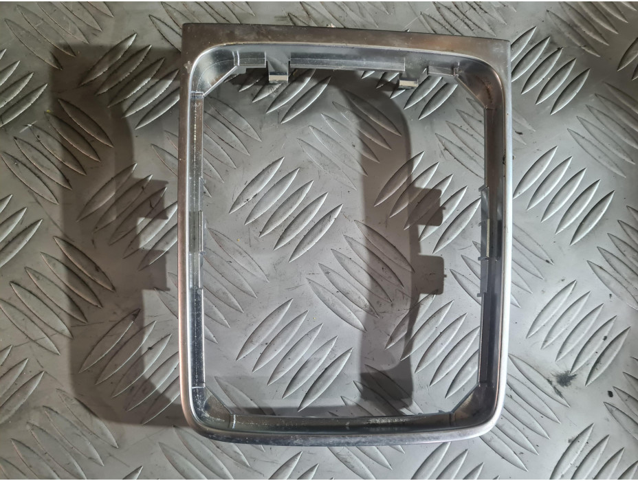 Лайсна за скоростен лост за Audi A6 C6 2.7 TDI Quattro