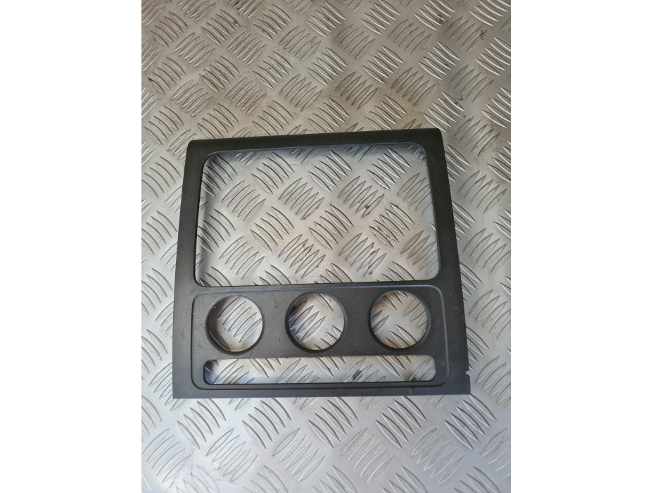 Лайсна за централна конзола за Volkswagen Touran 1T Лайсна за централна конзола за Volkswagen Touran 1T