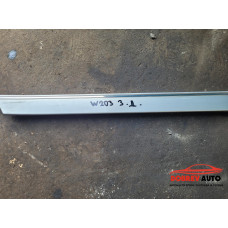 Лайсна (задна дясна) за Mercedes C Class W203