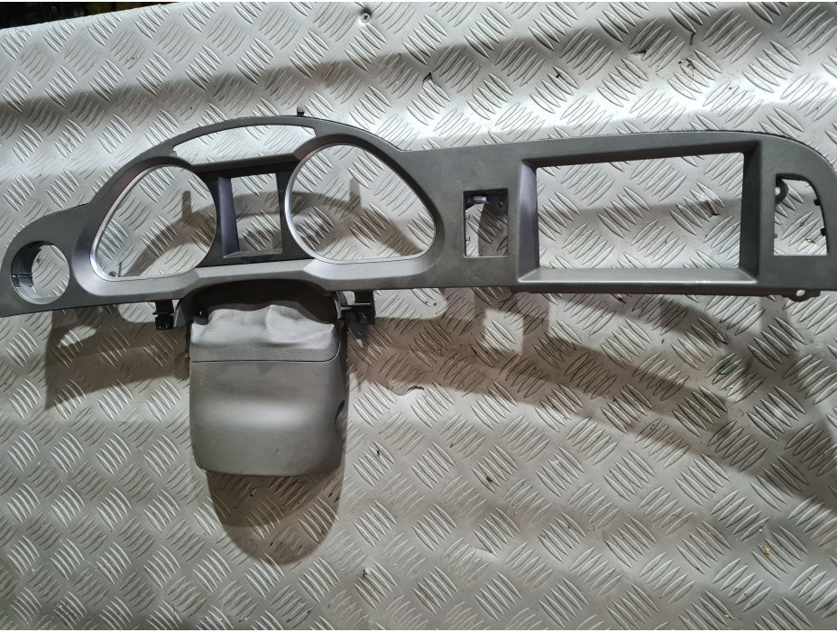 Лайсна около километража за Audi A6 C6 3.2 FSI Quattro Лайсна около километража за Audi A6 C6 3.2 FSI Quattro