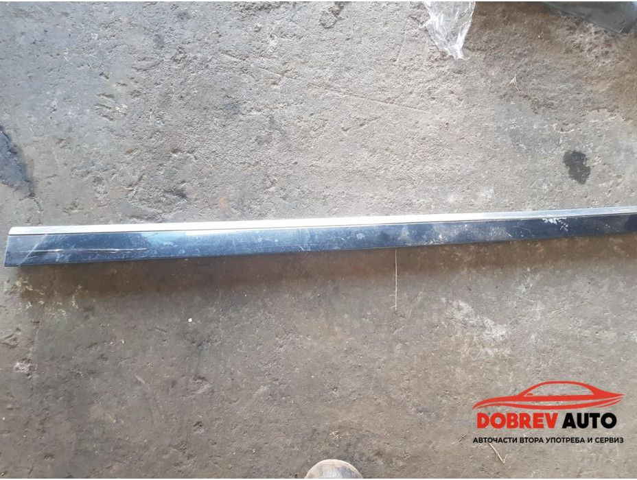 Лайсна (предна дясна) за Mercedes ML Class W164