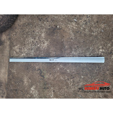 Лайсна предна лява за Audi A8 D3